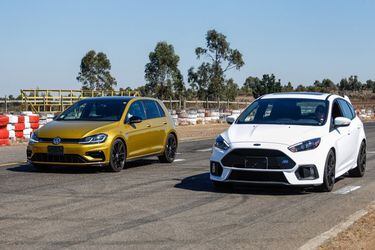 Volkswagen Golf R y Ford Focus RS