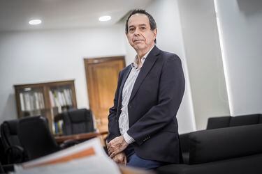 La arremetida judicial del exsubsecretario Larraín: ficha a penalista Jorge Bofill y activa acciones legales tras despido de Trabajo
