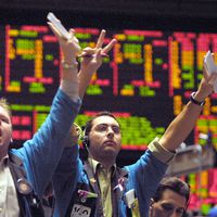 Wall Street y el IPSA cierra con alza y otra subida semanal
