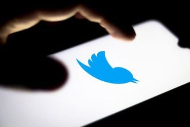 Una nueva política de Twitter ocultará las publicaciones con información falsa en contextos de crisis