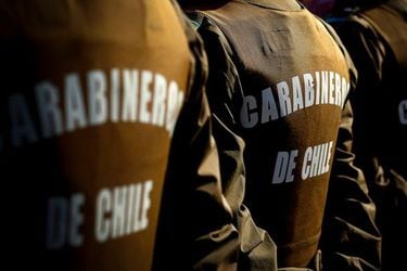 Investigan incendio que afectó a armería de Carabineros en Los Ríos