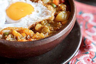 Mujeres, volvamos a la cocina