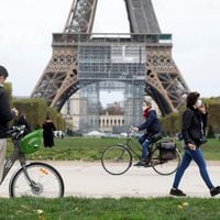 En qué consiste el aumento de tarifa por estacionamiento a los SUV aprobado en París