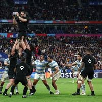 Los All Blacks van por su cuarta corona: Nueva Zelanda brilla ante Argentina en las semifinales del Mundial de rugby