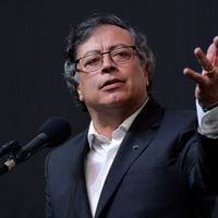 Presidente colombiano acusa ruptura institucional y llama a movilización popular