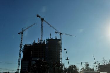 Gremio de la construcción advierte por déficit habitacional en la clase media y plantea medidas