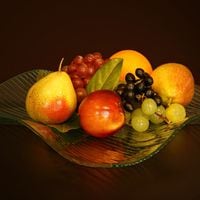 Científicos descubren que comer una fruta muy común todos los días reduce el riesgo de demencia