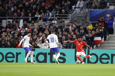 Mauricio Isla fue destacado por Independiente poro su actuación en el amistoso contra Francia.