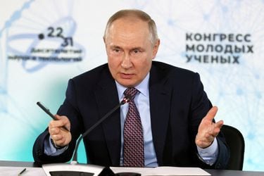 El Kremlin asegura que Putin está abierto a conversar sobre un posible arreglo del conflicto en Ucrania