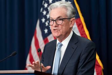 Powell reafirma compromiso de la Fed para que la inflación en Estados Unidos vuelva al objetivo 