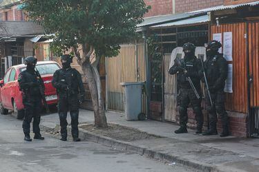 Operativo antidroga de la PDI en Maipú, La Pintana y El Monte termina con 27 detenidos