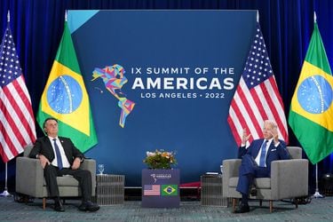 Biden evita desafiar a Bolsonaro sobre próximas elecciones en Brasil y manejo de la Amazonia 