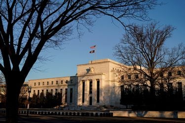Inflación en Estados Unidos confirma desaceleración y quita presión a la Fed para nuevas alzas en la tasa de interés