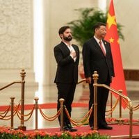 Boric sostiene bilateral con Xi Jinping: “Valoramos mucho el espíritu de colaboración y crecimiento compartido”
