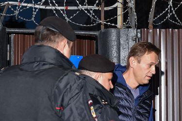 Justicia rusa confirma condena de nueve años contra Navalni por fraude y desacato