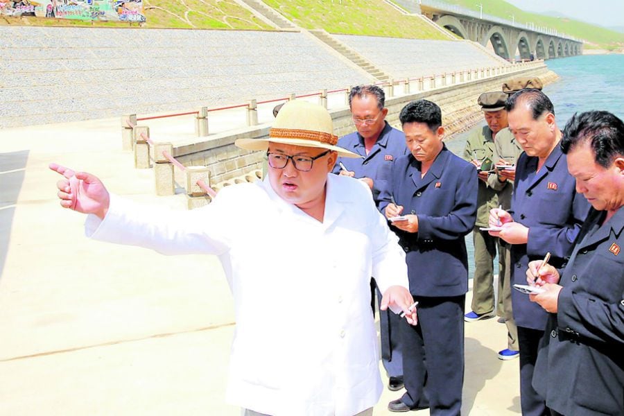 North Korean leader Kim Jong Un inspects th (41787190)