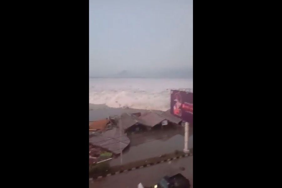 tsunami indonesia