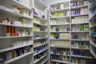Hasta $25.000 más caro: revisa las diferencias de precios en los medicamentos más usados