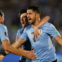 Uruguay no se guarda nada para visitar a Chile: Suárez y Cavani encabezan la lista de reservados del extranjero