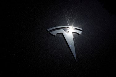 Quién era Tesla y por qué la marca de autos eléctricos más famosa del mundo se llama así