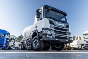 Scania suma versatilidad con el nuevo P 360 B 10x4 Mixer