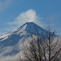 Sernageomin registra sismo en el volcán Villarrica: se mantiene la alerta amarilla en dos regiones por la actividad del macizo