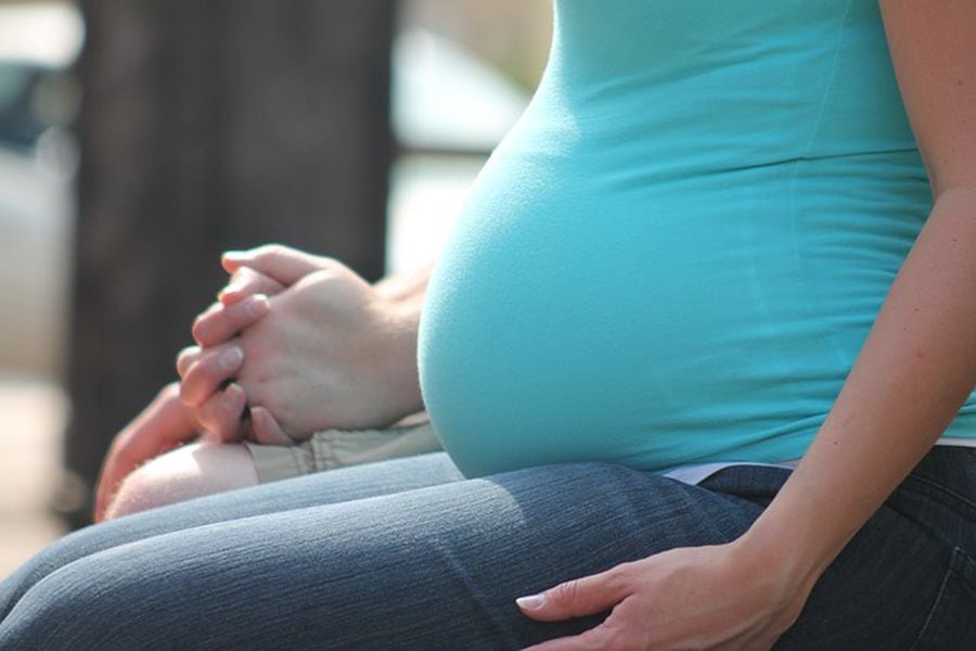 Coronavirus Y Embarazo Puede Una Madre Transmitir El Virus Al Bebe Que Esta En El Vientre La Tercera