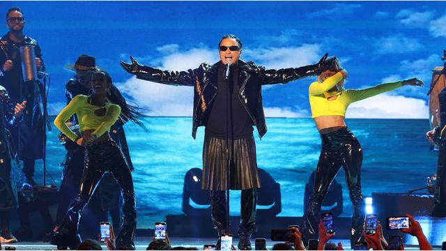 Elvis Crespo en Billboard por Telemundo Internacional