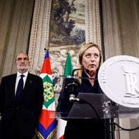 Meloni forma gobierno e Italia tendrá primera coalición liderada por la extrema derecha desde la Segunda Guerra Mundial