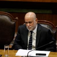 Pensiones: ministro Elizalde dice que el gobierno insistirá en reparto a solidaridad, pero evita detallar nueva propuesta 