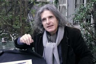 La viga maestra o el archipiélago de la poesía chilena