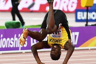 The Sun revela video de Bolt en una animada fiesta días antes de competir en Londres