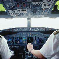 Investigan a casi 5.000 pilotos de avión por sospechas de esconder severos problemas de salud