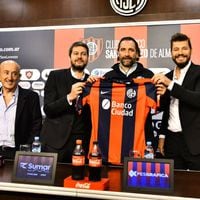 Pizzi es presentado como nuevo técnico de San Lorenzo