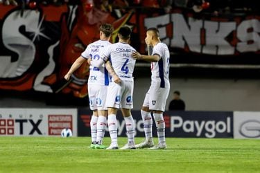 Huachipato elimina en una dramática definición a penales a Ñublense y se mete en semis de la Copa Chile