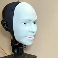 Este robot imita las expresiones faciales de su creador en tiempo real y con una precisión sorprendente