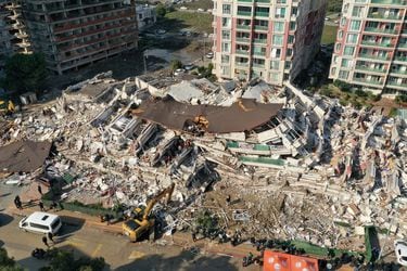 Norma sísmica chilena: ¿Por qué los edificios en nuestro país no colapsan como en Turquía?