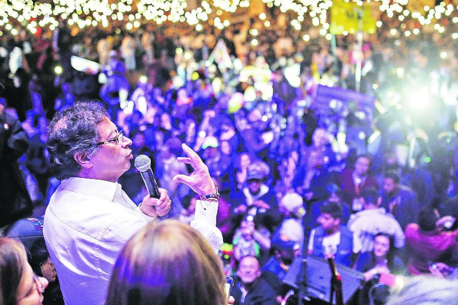 Imagen Colombia_Presidential_Election_99428 (42125719)