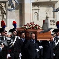 Italia da su último adiós a Berlusconi y su partido mira hacia su hija Marina para salvar la coalición de Giorgia Meloni