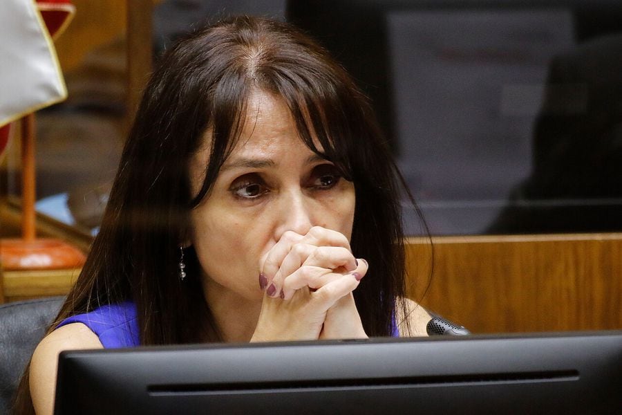 Comisión de Constitución del Senado escuchó exposición de Marta Herrera, candidata del Ejecutivo para fiscal nacional.