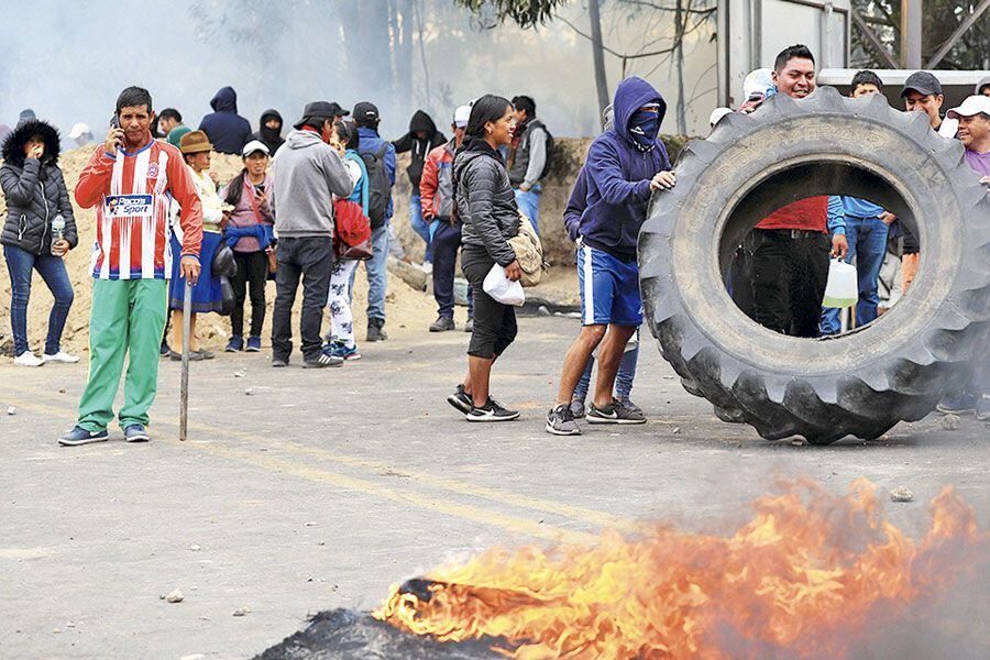 Ecuador--vive-su-segundo-día-bajo-estado-de-excepción-(46929503)
