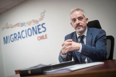Corte de Apelaciones de Concepción revoca suspensión contra director de Migraciones