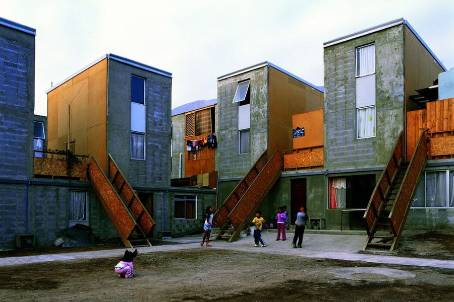 Vivienda social de calidad: la Quinta Monroy de Alejandro Aravena es  destacada a nivel mundial - La Tercera