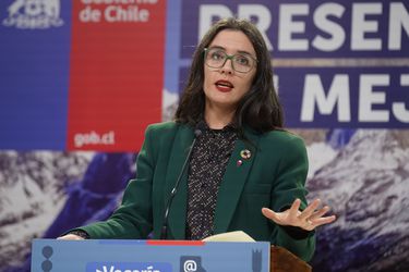 “El gobierno se querella a través del CDE” y “todos debemos conocer la ley”: Vallejo responde a petición de Chile Vamos por líos de platas