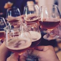 ¿Existe un límite para beber alcohol de manera segura y no dañar tu cerebro? 