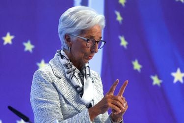 Presidenta del Banco Central Europeo afirma que los gobiernos deben limitar las ayudas por las alzas de alimentos y combustibles