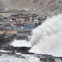 Alerta Temprana Preventiva por marejadas anormales desde este sábado en gran parte de la costa de Chile