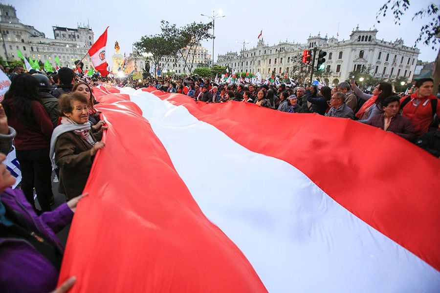 Corrupción gran-marcha-por-una-rev-peru