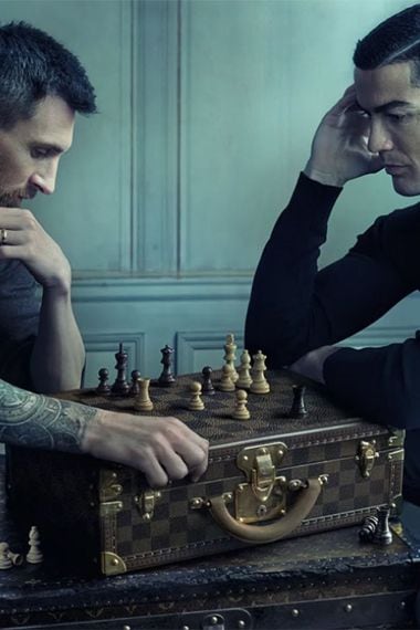 La foto viral de Lionel Messi y Cristiano Ronaldo en un duelo de ajedrez -  LA NACION