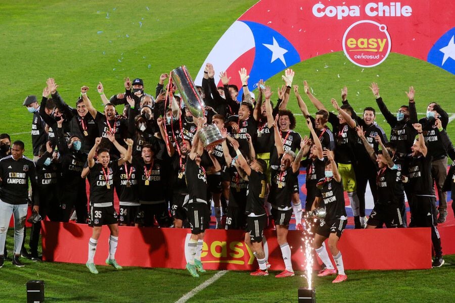 Colo Colo se quedó con la Copa Chile 2021 después de superar por 2-0 a Everton.